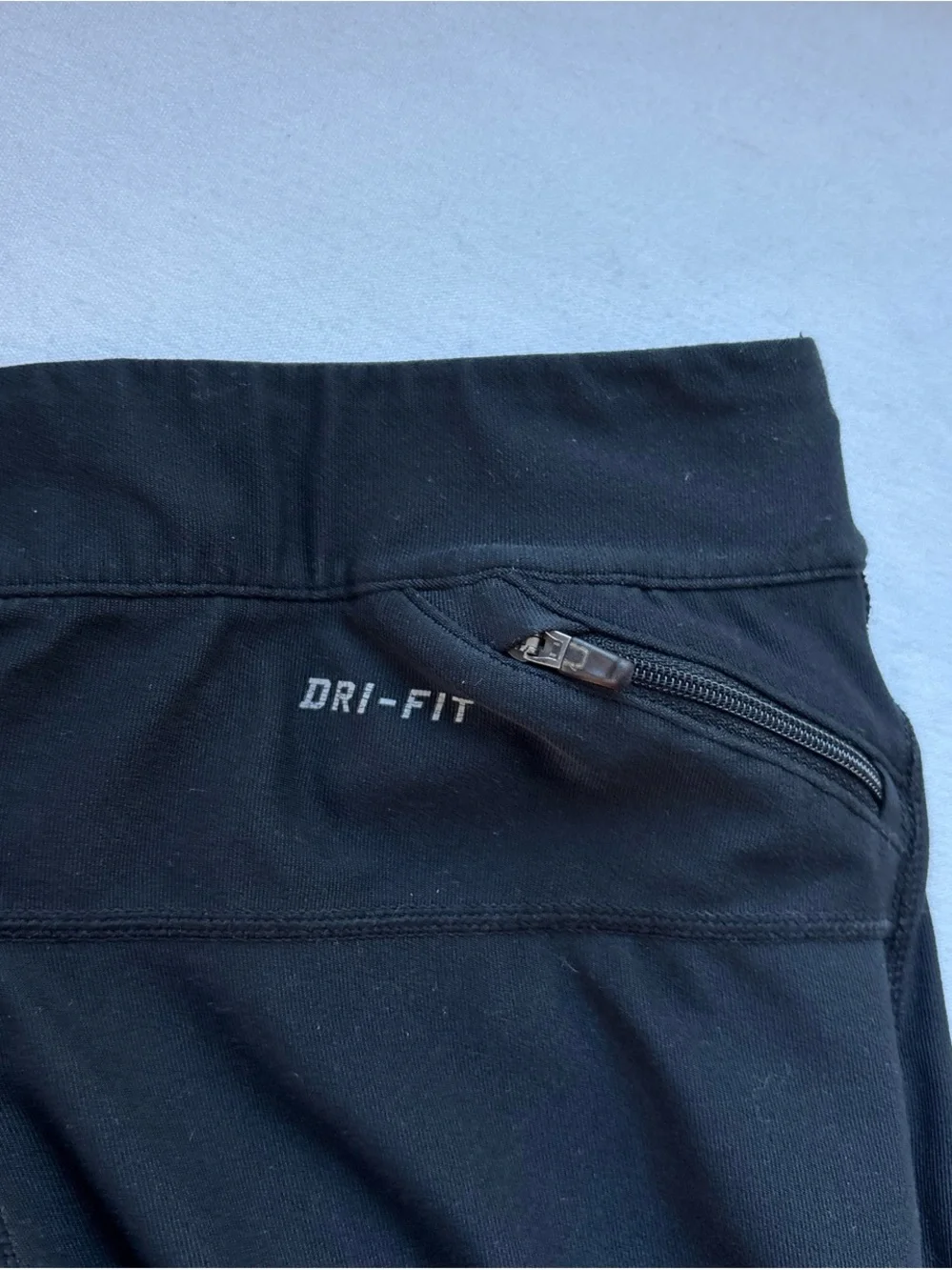 Nike Black Athletic Capri Leggings small